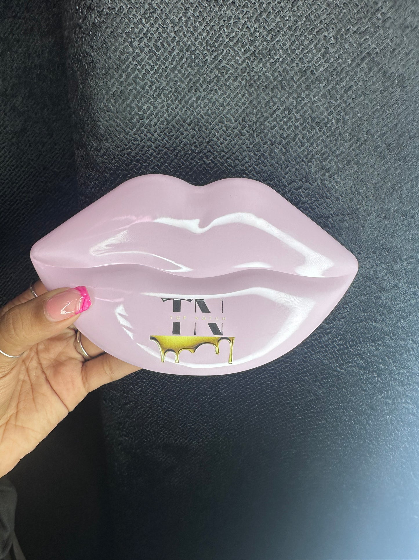 Pink Obsession / Kiss Me•Nude